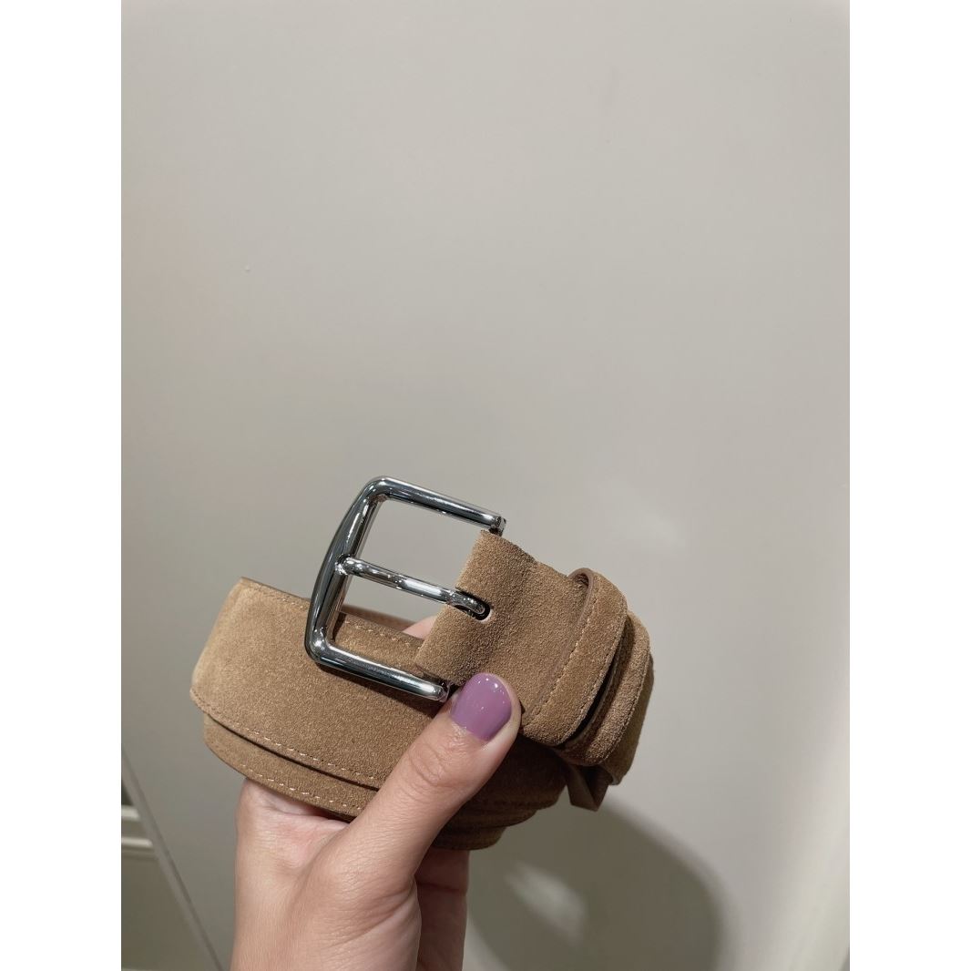 L0r0 P1ana belts